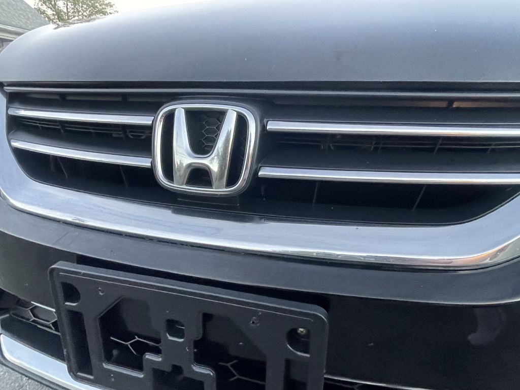 Photo 30 of this HONDA ACCORD