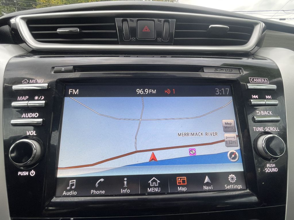 Photo 18 of this NISSAN MURANO