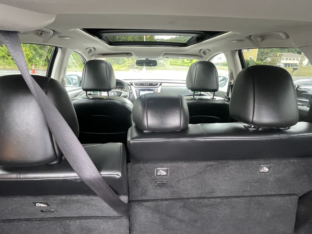 Photo 33 of this NISSAN MURANO