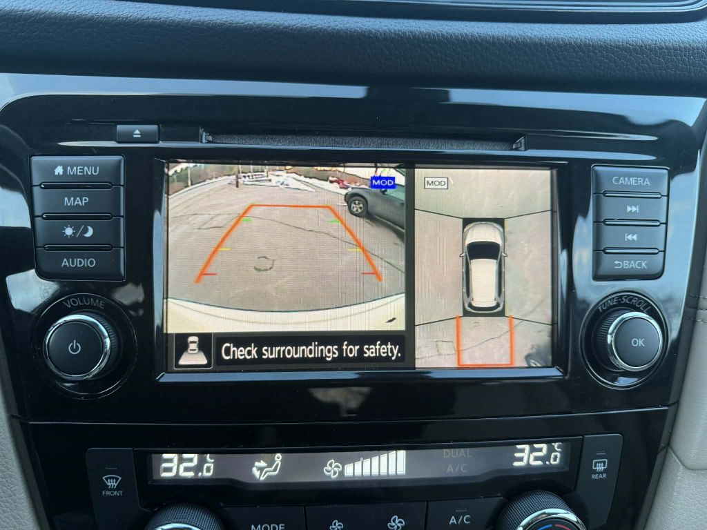 Photo 15 of this NISSAN ROGUE