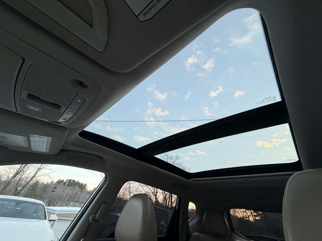 Photo 19 of this NISSAN ROGUE