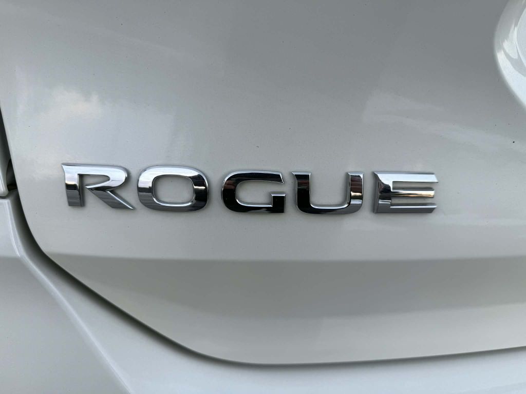 Photo 23 of this NISSAN ROGUE