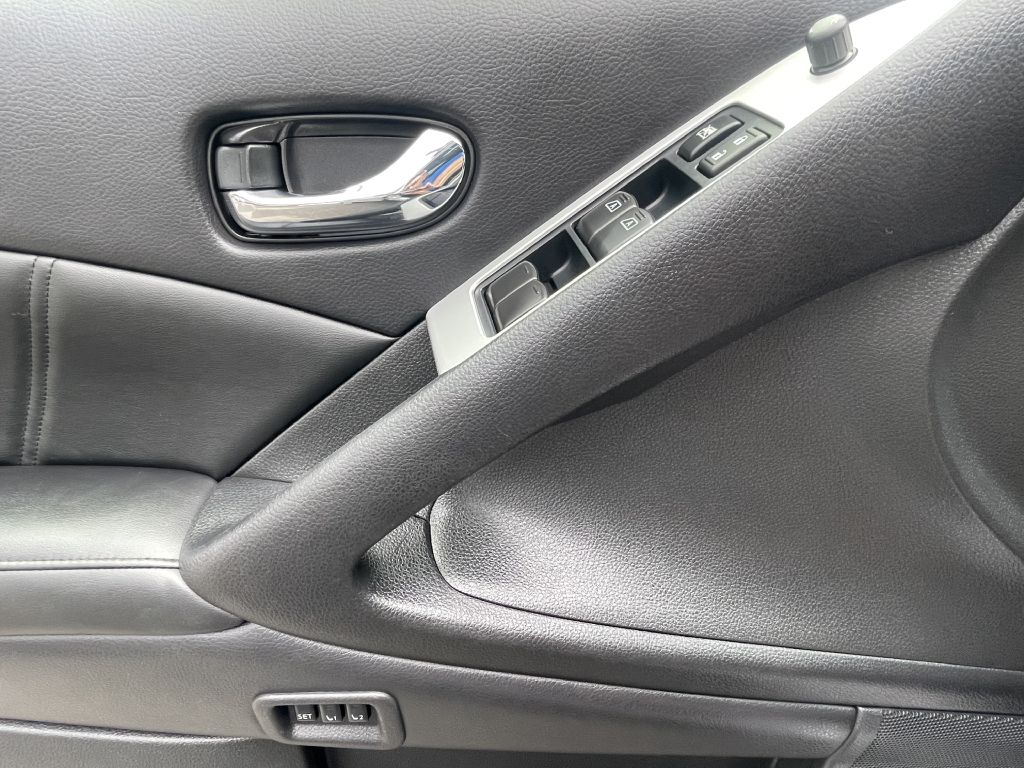 Photo 21 of this NISSAN MURANO