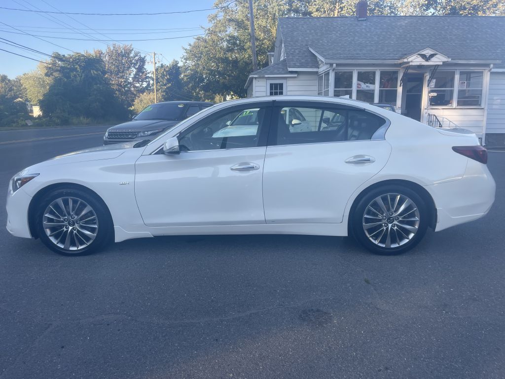 Photo 4 of this INFINITI Q50