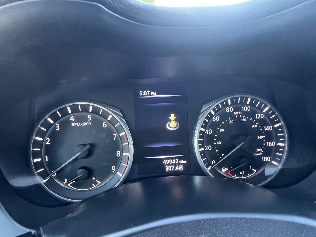 Photo 14 of this INFINITI Q50