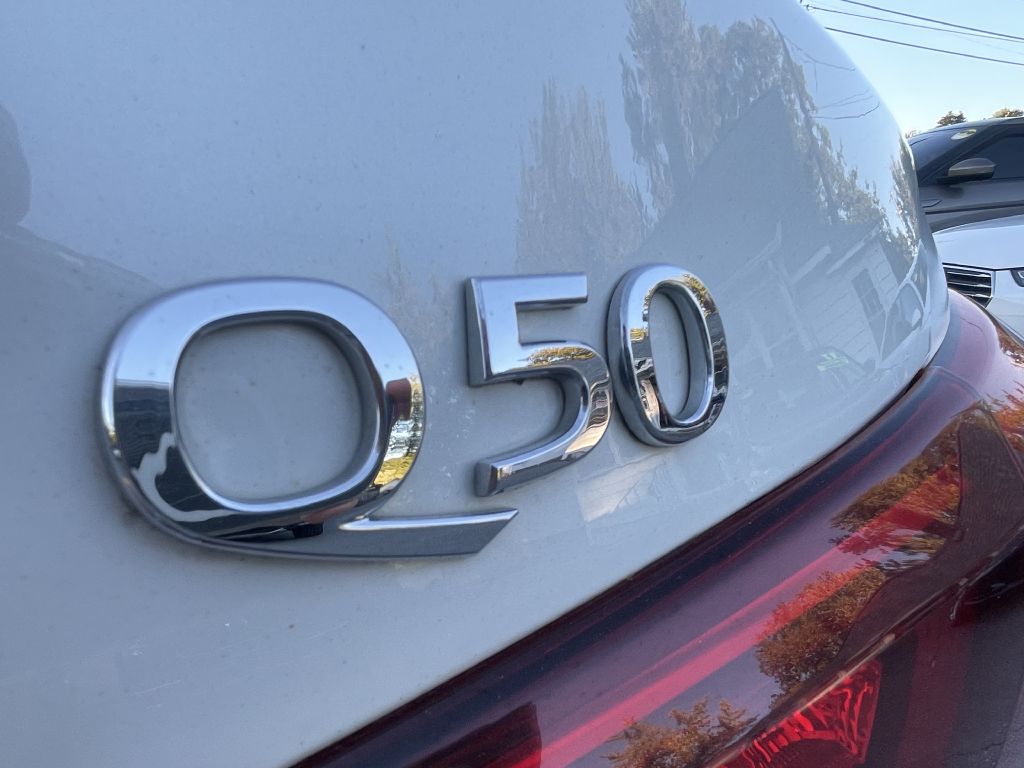 Photo 28 of this INFINITI Q50