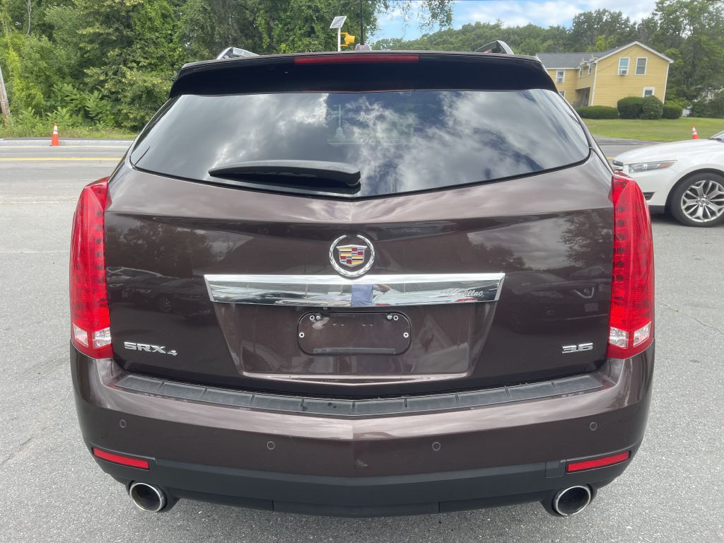 Photo 6 of this CADILLAC SRX4