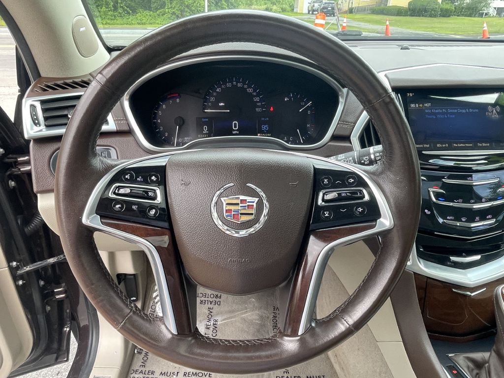 Photo 11 of this CADILLAC SRX4