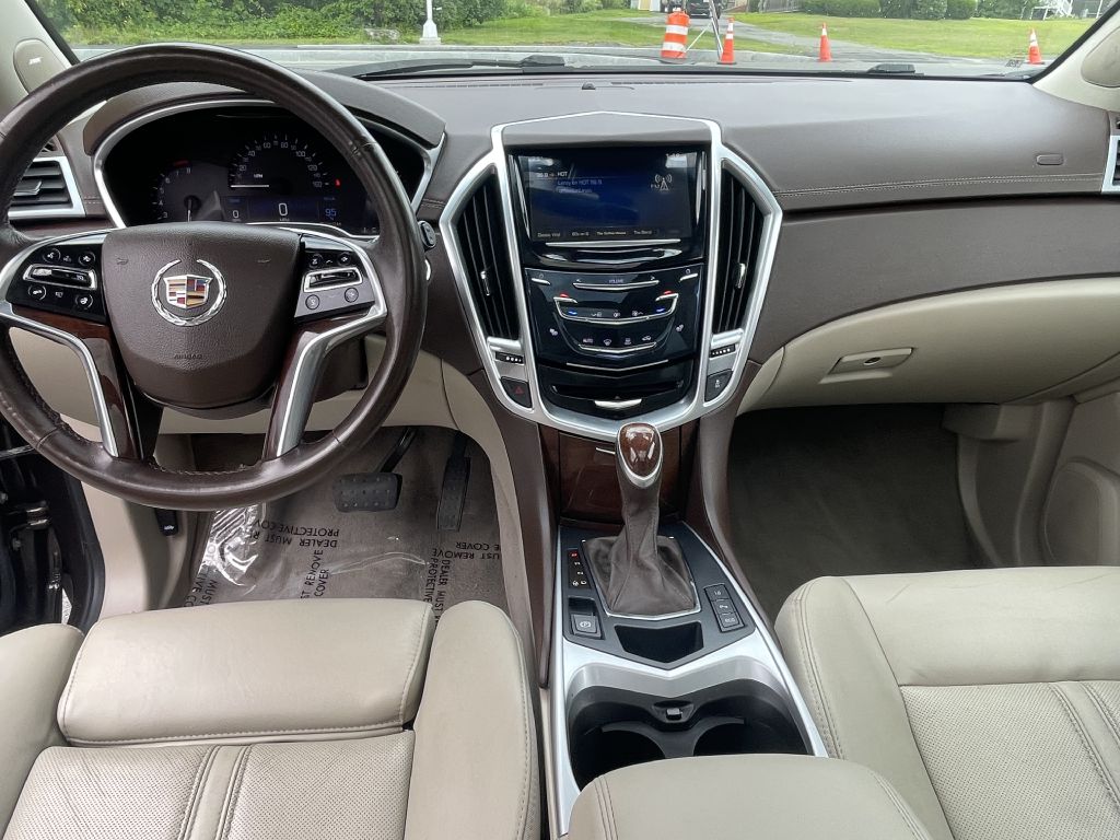 Photo 12 of this CADILLAC SRX4