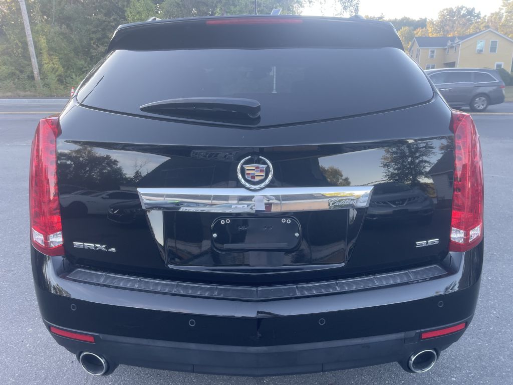 Photo 6 of this CADILLAC SRX4