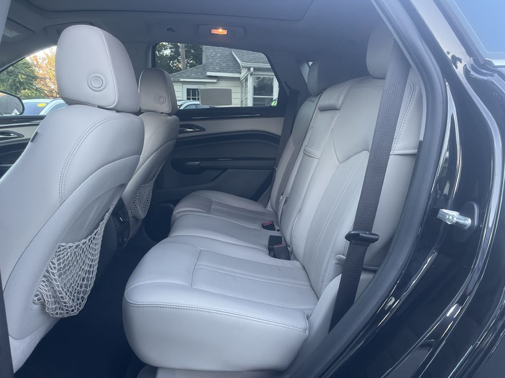 Photo 11 of this CADILLAC SRX4