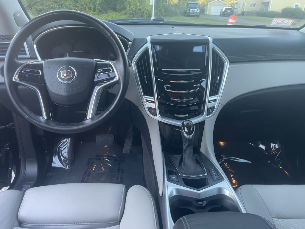 Photo 12 of this CADILLAC SRX4