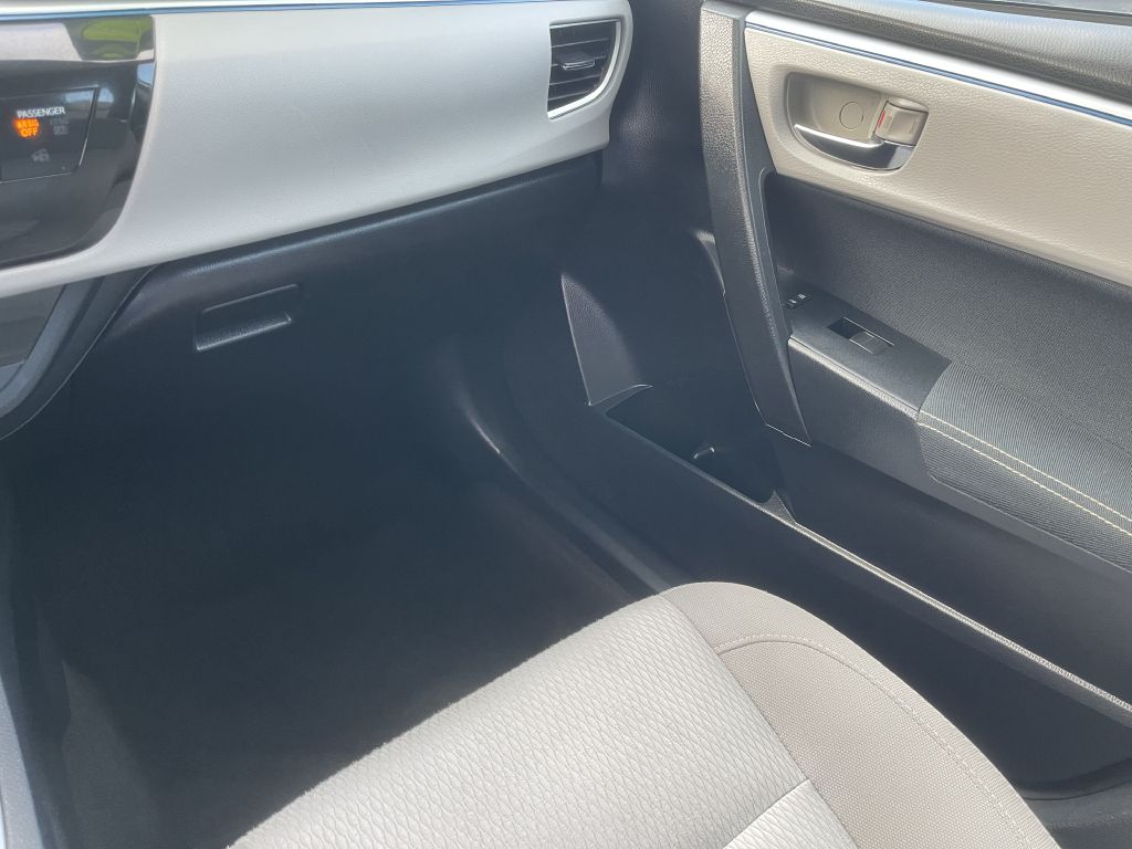 Photo 21 of this TOYOTA COROLLA