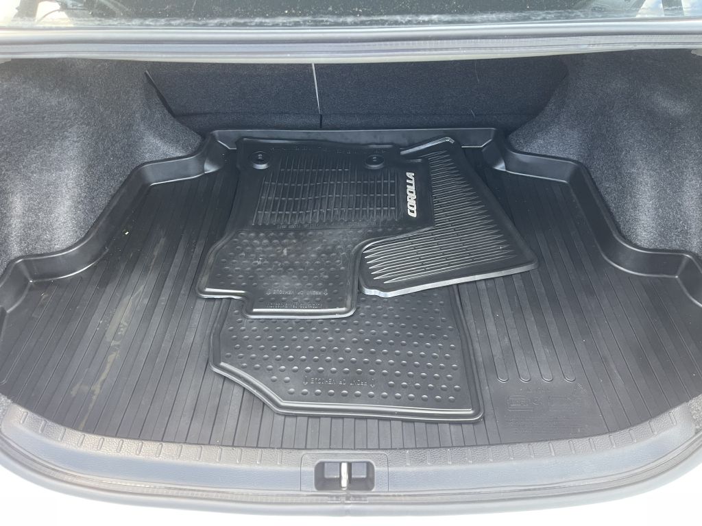 Photo 25 of this TOYOTA COROLLA