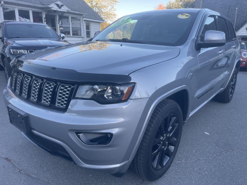 Photo 3 of this JEEP GRAND CHEROKEE