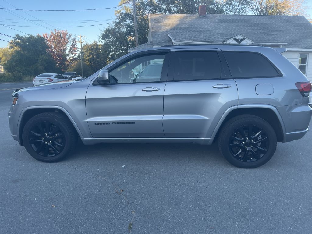 Photo 4 of this JEEP GRAND CHEROKEE
