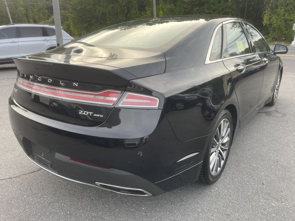 Photo 7 of this LINCOLN MKZ
