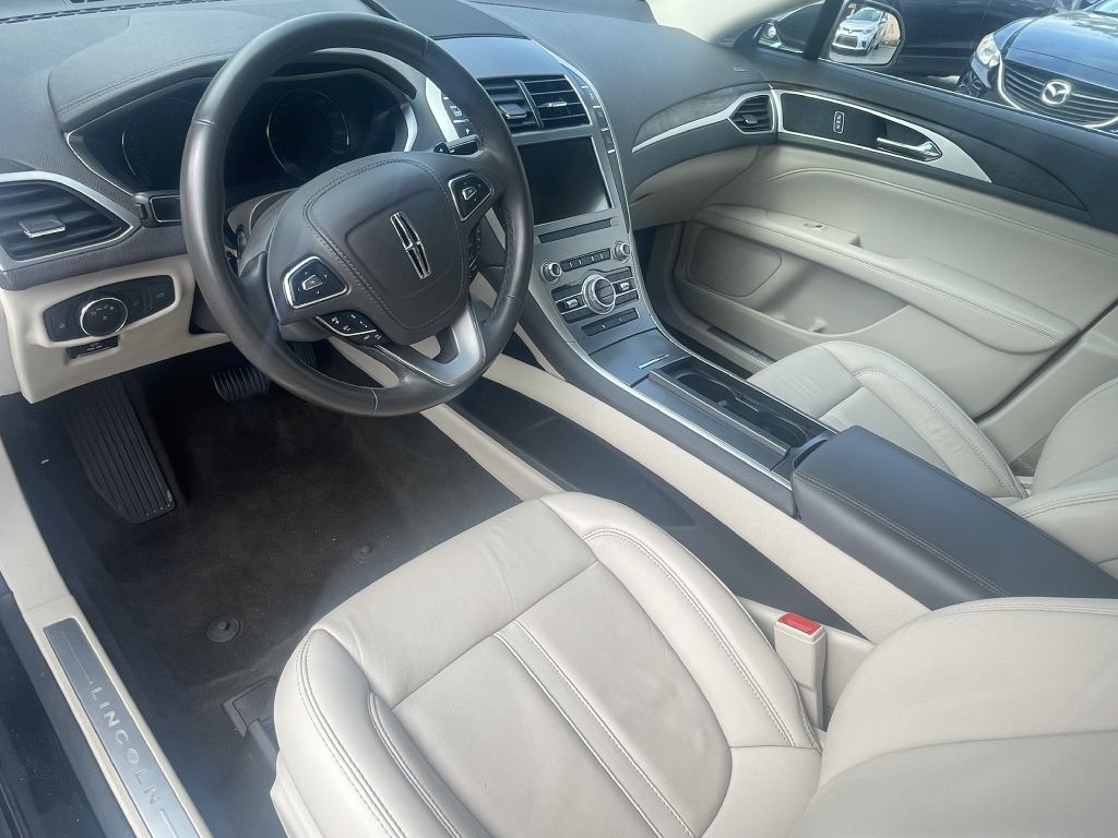 Photo 10 of this LINCOLN MKZ