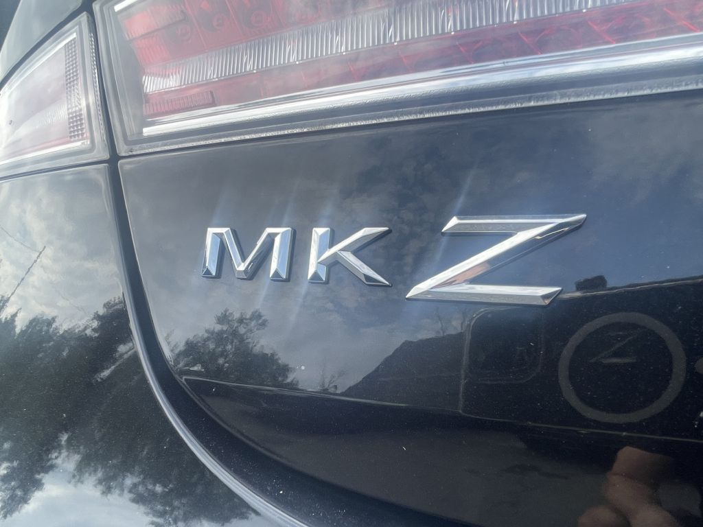 Photo 26 of this LINCOLN MKZ