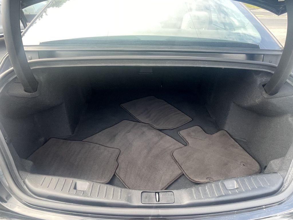 Photo 29 of this LINCOLN MKZ