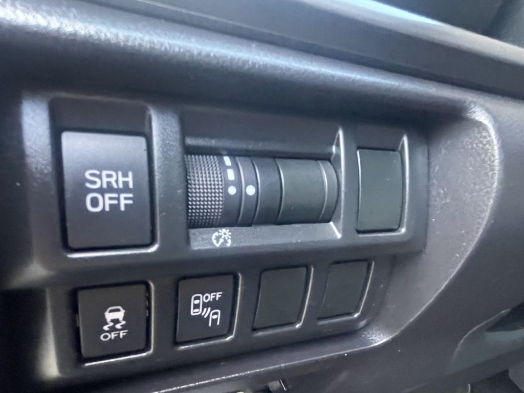 Photo 21 of this SUBARU IMPREZA