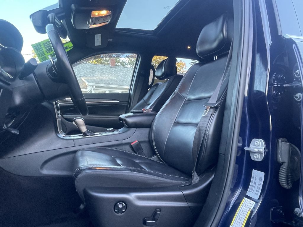 Photo 8 of this JEEP GRAND CHEROKEE