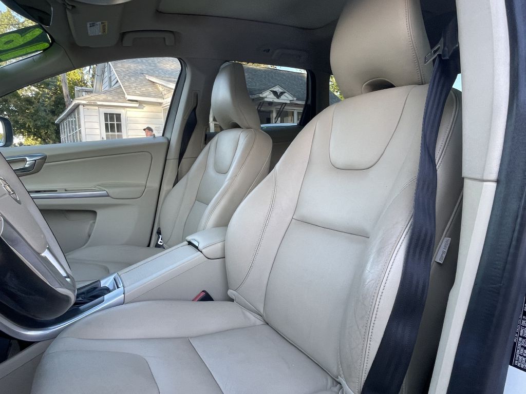 Photo 6 of this VOLVO XC60