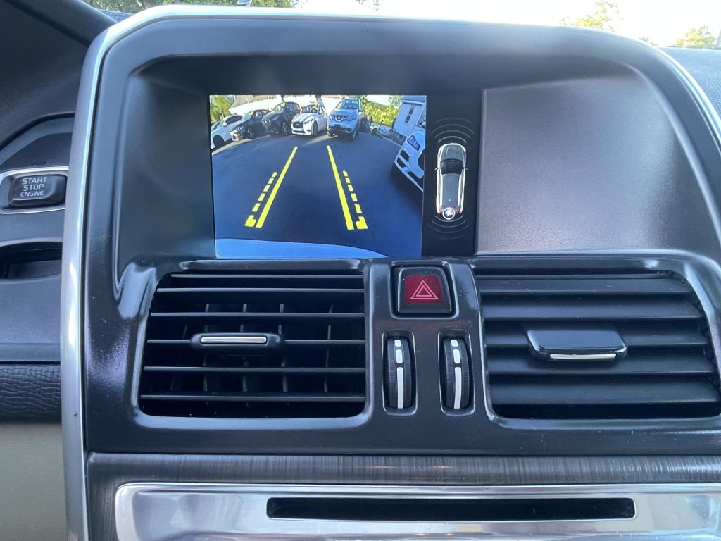 Photo 13 of this VOLVO XC60