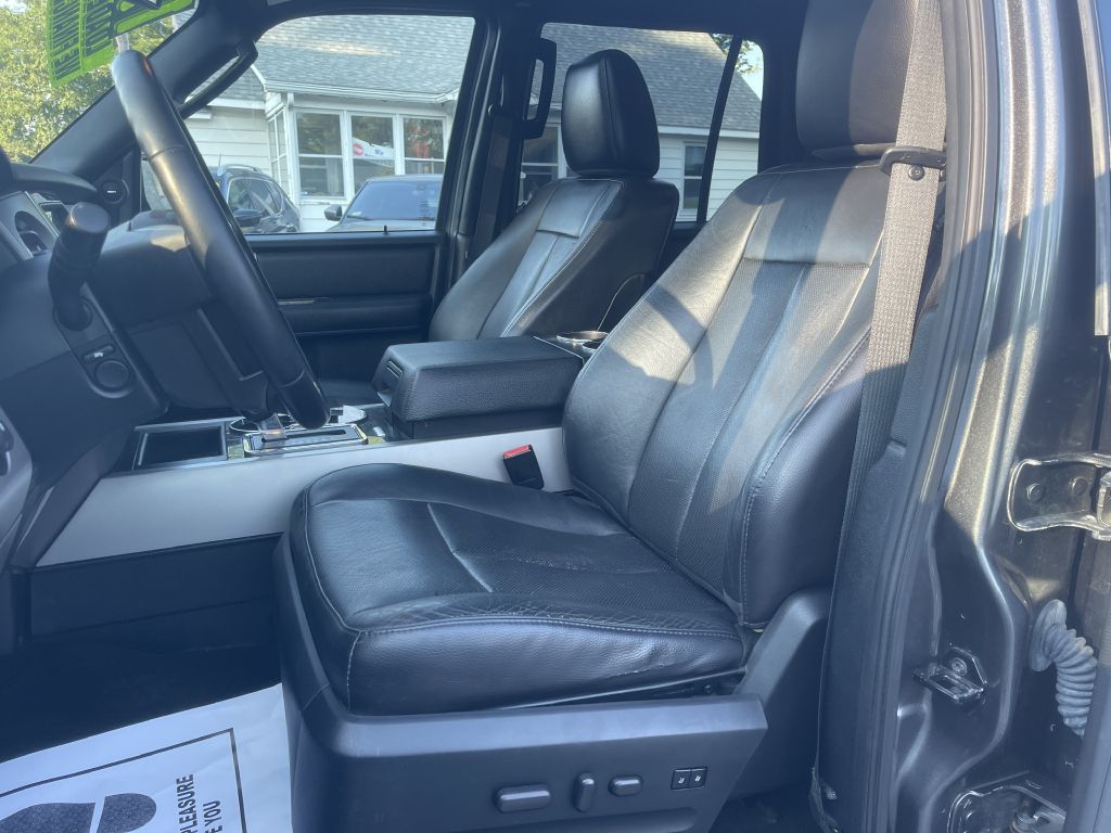 Photo 9 of this FORD EXPEDITION