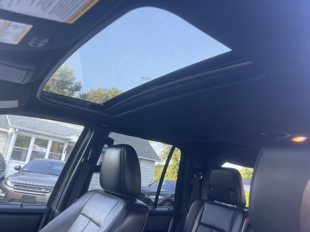 Photo 22 of this FORD EXPEDITION