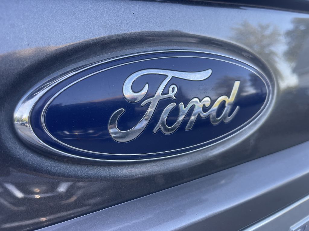 Photo 27 of this FORD EXPEDITION