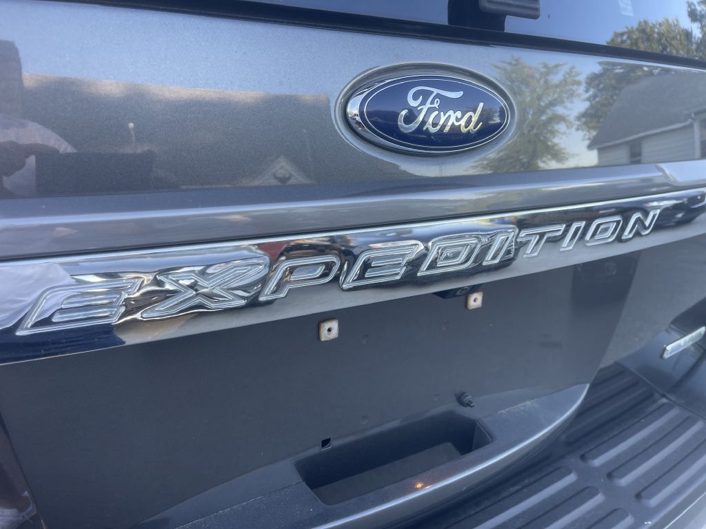 Photo 28 of this FORD EXPEDITION