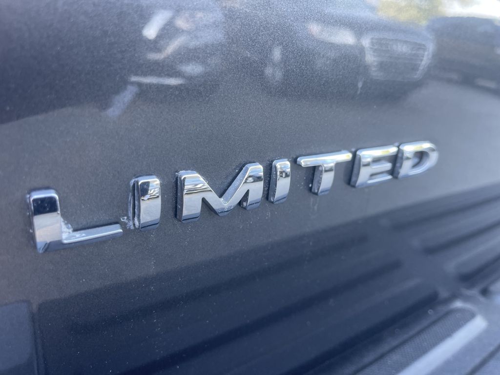Photo 29 of this FORD EXPEDITION
