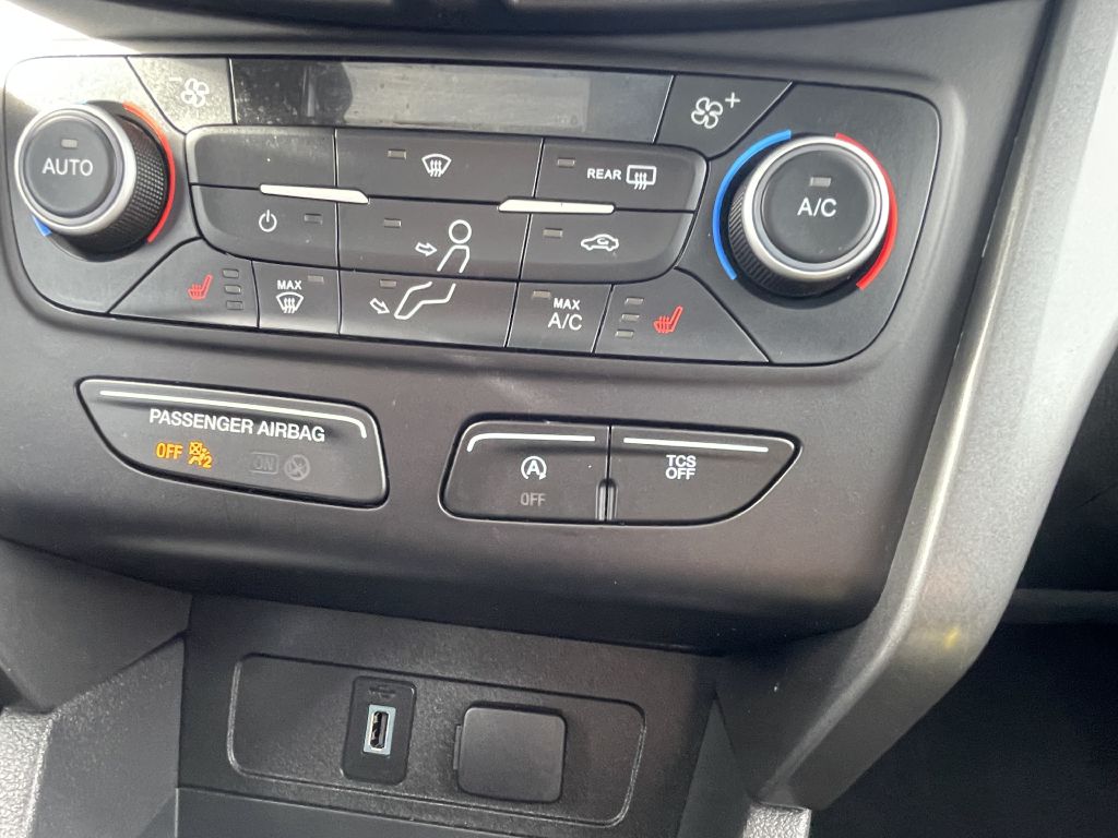 Photo 18 of this FORD ESCAPE