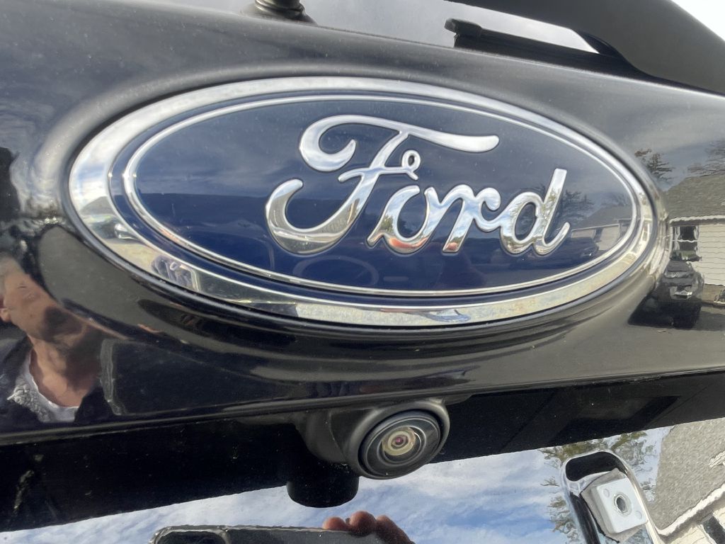 Photo 27 of this FORD ESCAPE