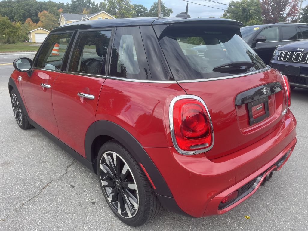 Photo 5 of this MINI COOPER