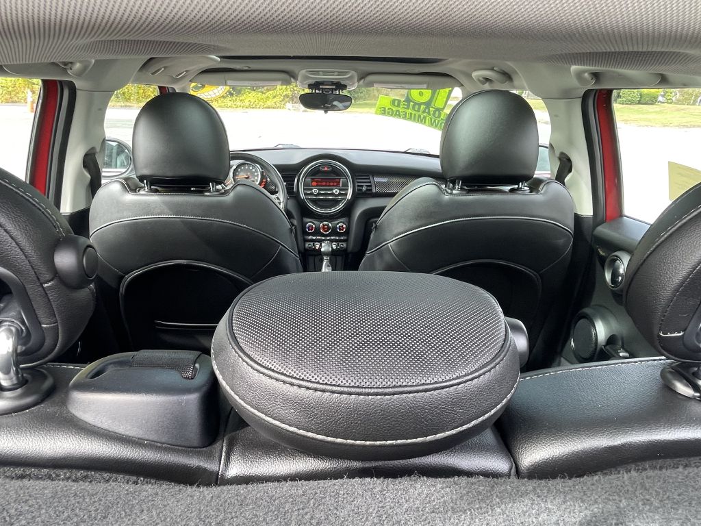 Photo 34 of this MINI COOPER