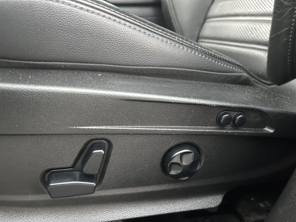 Photo 25 of this ALFA ROMEO STELVIO