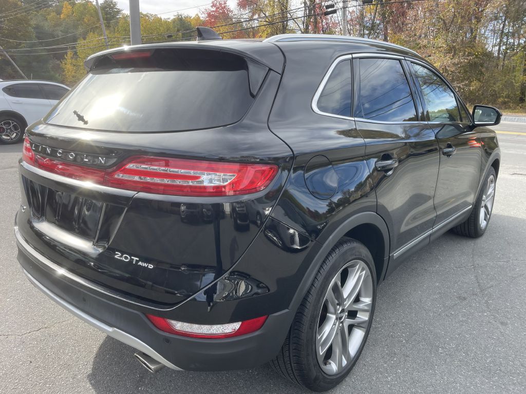 Photo 7 of this LINCOLN MKC