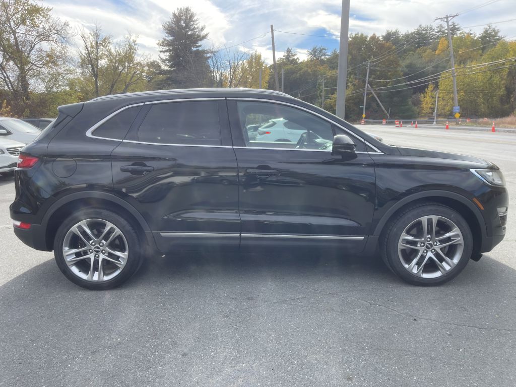Photo 8 of this LINCOLN MKC