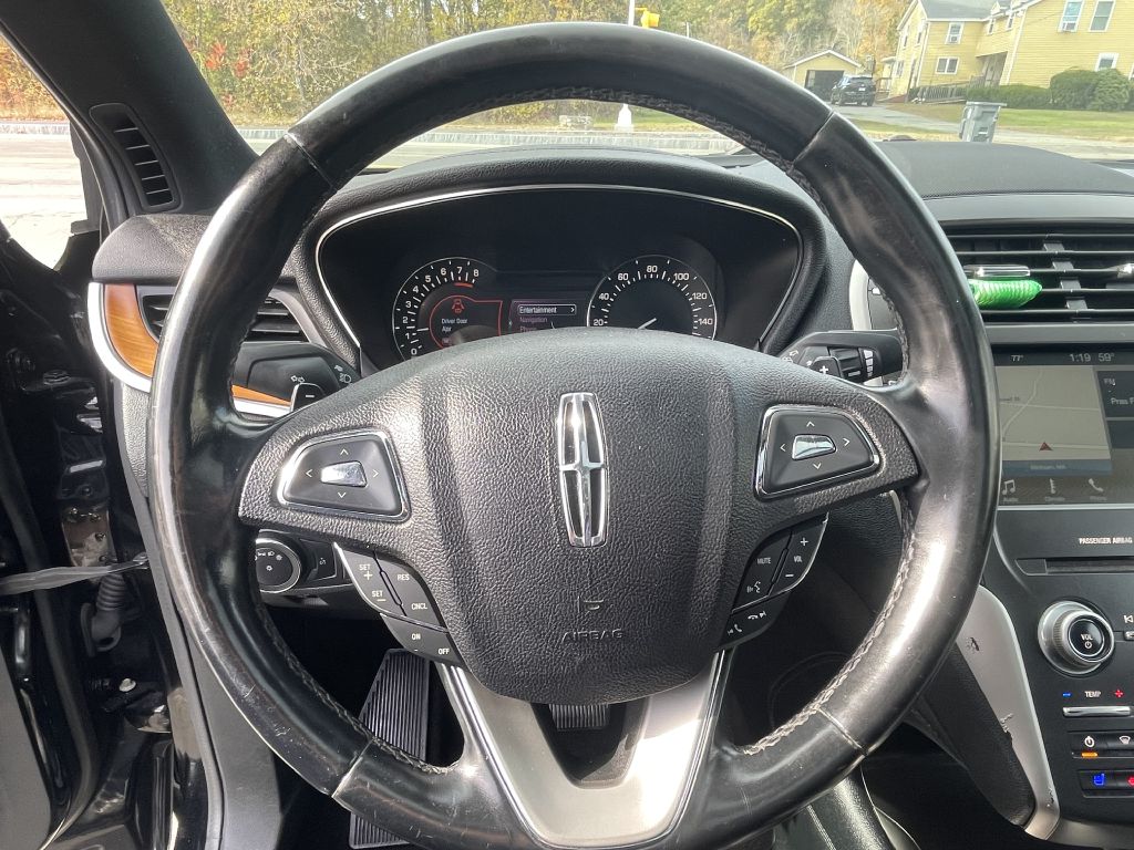 Photo 13 of this LINCOLN MKC
