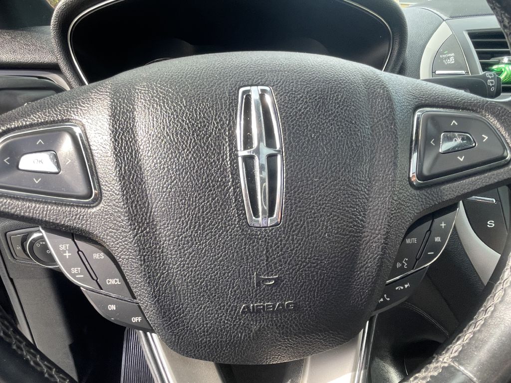 Photo 14 of this LINCOLN MKC