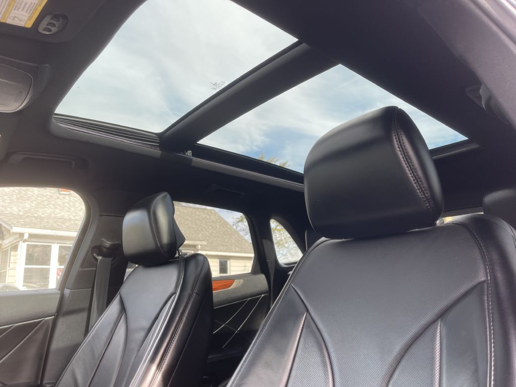 Photo 27 of this LINCOLN MKC
