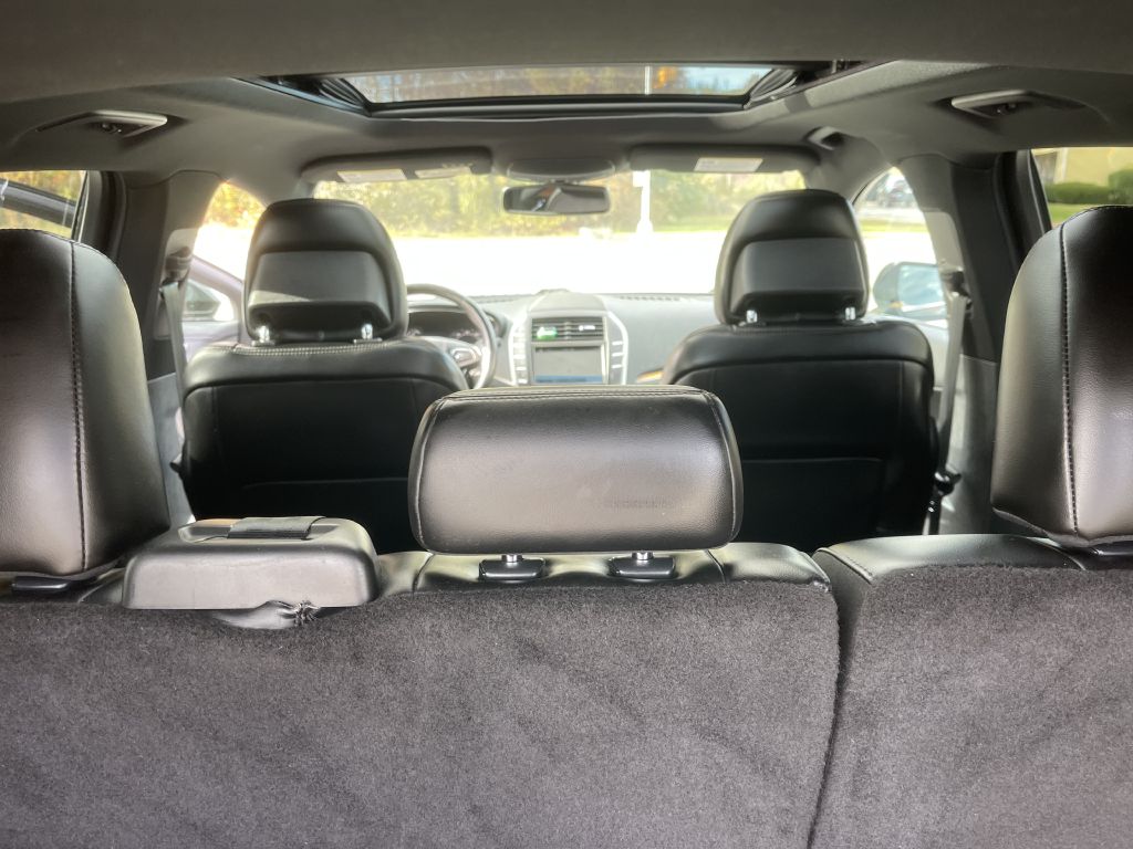 Photo 33 of this LINCOLN MKC