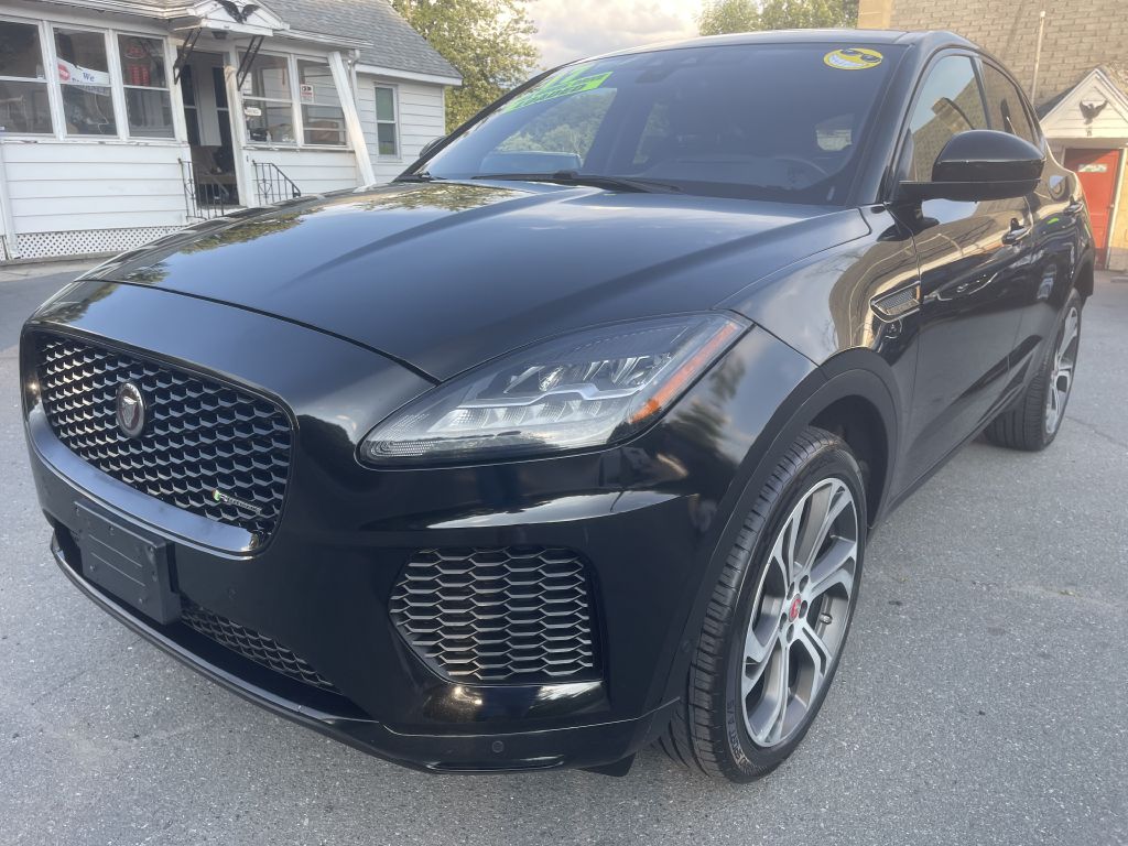 Photo 3 of this JAGUAR E-PACE