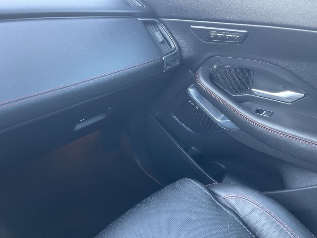 Photo 24 of this JAGUAR E-PACE