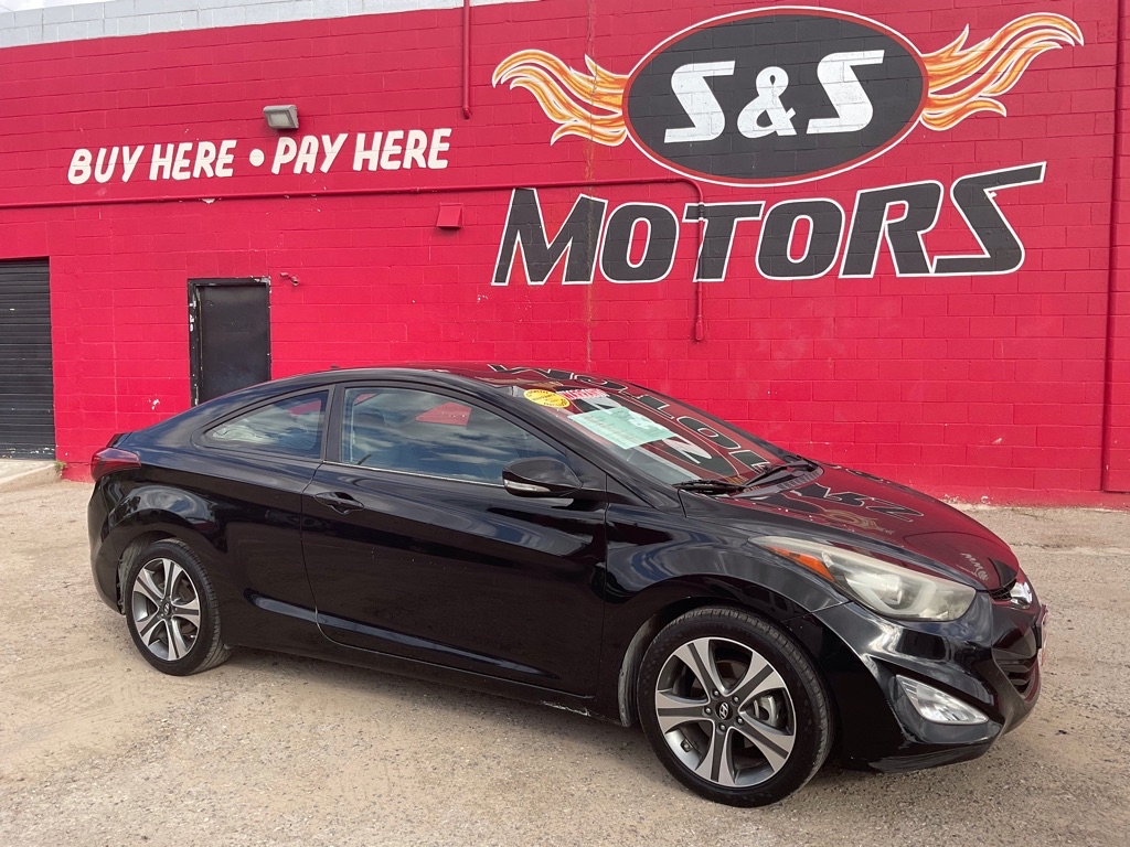 Photo 19 of this HYUNDAI ELANTRA COUPE