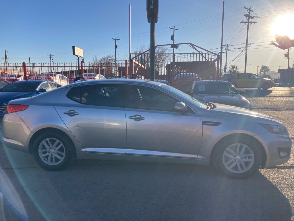 Photo 5 of this KIA OPTIMA
