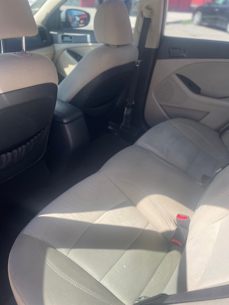 Photo 19 of this KIA OPTIMA