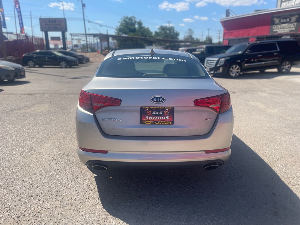 Photo 21 of this KIA OPTIMA